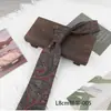 Gravata Masculina Retro Casual Estilo Hong Kong Estampa Britânica Amarrada à Mão 8cm Acessório para Traje Formal Tendência Versátil