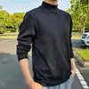 Camiseta blanca de manga larga para hombre, estilo americano, peso pesado, 100% algodón, cuello semi-alto, color liso, corte holgado, versátil y moderna para primavera y otoño