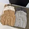2026 Novo Outono Estilo Coreano Fashionable Colete de Tricô com Decote em V, Caimento Solto, Emagrecedor, Versátil, Elegante, Sem Mangas, Top de Botão Único