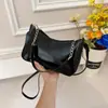 Bolso axilar para mujer apto para piel grasa, nuevo estilo transfronterizo, de alta gama, simple, versátil bolso de hombro, moderno bolso tote casual y bolso cruzado