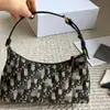 Bolso de Mujer Marca D Transfronterizo 2025 Bolso de Mano Bordado Vintage Retro Bolso de Hombro Cruzado Versátil Bolso Dumpling