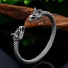 Pulsera de Hueso de Dragón para Hombre con Personalidad Pirata de Mitología Nórdica Transfronteriza, Pulsera Abierta Sólida de Dragón de Dos Cabezas Europea y Americana, Venta al por Mayor