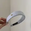 Diadema de Moda y Elegante Estilo Coreano con Ala Ancha y Acabado de Lujo, Diadema de Esponja Estilo Hong Kong para una Corona Alta, Accesorio para el Cabello Reductor de Edad para Niñas