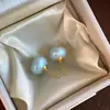 Aretes de Perla Grandes Redondos Planos tipo Shijia, Elegantes Aretes de Perla con Resorte de Ola Menta para Primavera y Verano