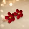 Novos Brincos Florais Românticos Estilo Francês Vintage, Exagerados e Luxuosos com um Toque de Alto Padrão, Design de Nicho, Temperamento de Fada, Brincos para Atacado