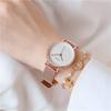 Reloj para Desear Estrellas Estilo Edad Media para Mujer Nicho Lujo Ligero Artístico Simple Elegante Moda Negocios Reloj de Cuarzo