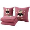 Famoso en Internet Oso Sombrero Bordado de Toalla Multifuncional Oficina y Coche Doble Uso Almohada Colcha Cojín Manta Venta al por Mayor Artículos para el Hogar