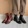 Botas Chelsea de Couro Bovino Lavado de Alta Qualidade com Salto Alto Silencioso Outono/Inverno 2026 Salto Alto Robusto Bico Redondo Versátil Botas de Couro Genuíno para Mulheres