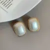 Brincos de pérola quadrados de design nicho estilo Hong Kong retrô, quadrados geométricos, simples, elegantes, elegantes, modernos, brincos versáteis
