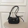Bolsa de bolinhas de nicho requintada e moderna para mulheres, nova bolsa transversal versátil da moda 2026, bolsa de ombro e sob o braço de alta qualidade