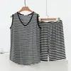 Conjunto de tank top fino a rayas de verano y shorts, pijama sin mangas para casa, conjunto casual holgado de talla grande para estar en casa, dos piezas