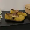 Zapatos Mary Jane planos estilo francés para mujer, nuevo modelo de verano 2026, adecuados para combinar con faldas, mocasines de suela blanda, bailarinas poco profundas de punta cuadrada