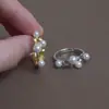 Anillo de Flor de Perlas Múltiples de Moda Exquisita Ajustable Anillo de Perla Nácar de Mar Profundo Diseño de Nicho Anillo Ajustable