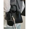 Bolso Cubo Sencillo de Mano 2026 Primavera Nuevo Estilo Coreano Moda Gran Capacidad Texturizado Colgante Hombro Cruzado