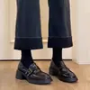 Novos Mocassins de Solado Grosso para Mulheres, Estilo Britânico, Novo Modelo Primavera e Outono 2026, Sapatos de Couro Retro de Salto Alto Slip-On para Mulheres