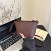 Bolso Pequeño Cuadrado de Color Sólido Nuevo Verano 2025 con Textura de Alta Calidad, Simple y Versátil, Bolso Cruzado Tipo Cubo Ligero y Elegante para Mujer