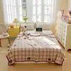 Manta Shawl de Flanela de Veludo de Leite Dupla Face Estampa de Marca Grande Manta para Intervalo de Almoço Venda por Atacado Comércio Exterior Presentes Transfronteiriços