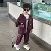 Terno Infantil 2025 Nova Jaqueta de Outono Infantil à Prova de Vento e Impermeável Jaqueta com Capuz para Meninos Refletiva Tendência Roupas Infantis