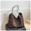 Bolso tote transfronterizo de estampado de leopardo vintage para mujer, de gran capacidad, bolso de hombro moderno y versátil, bolso de mano simple y elegante para ir al trabajo