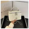 Bolsa Quadrada Acolchoada com Corrente Estilo Tweed para Mulheres 2026 Nova Versátil Mini Bolsa para Batom Bolsa Transversal de Ombro Estilo Primavera