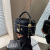 Nuevo 2025 Moda Sobre Rojo Versátil Bolso de Cadena de Nicho Caja de Camelia Color Sólido Casual Moderno Bolso para Teléfono Móvil