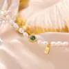 Yilu Plata de Ley S925 Chapado en Oro Perla de Agua Dulce Jade Verde Incrustado Placa Redonda de Bendición Lujo Accesible Retro Francés Pulsera
