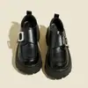 Zapatos de cuero de suela gruesa ultraligeros para mujer 2024 Nuevos mocasines de cuero genuino estilo británico zapatos de una sola capa negros con altura oculta para el dedo gordo del pie