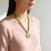 Grasa de Agua Calcedonia Hebilla de Seguridad Versátil Estilo Chino Cadena para Suéter Collar de Esmeralda Pendientes Anillo Fábrica de Joyería Venta al por Mayor