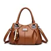 Bolsas femininas transfronteiriças 2026 novo modelo bolsa tote de grande capacidade versão coreana bolsa de ombro versátil para mães de meia-idade bolsa transversal