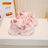 Estilo Nuevo Primavera y Otoño Zapatos de Papá para Niñas Zapatos Deportivos para Niños Zapatos Caminadores de Bebé de Dibujos Animados Ligeros Antideslizantes