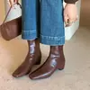 Nuevas Botas de Tobillo Blancas Hueso Estilo Commute Otoño/Invierno 2026 Suela Plana Punta Fina Fuera de Blanco Simples