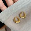 Aretes Irregulares de Metal con Forma de U para Mujer, Lujo Ligero de Alta Gama, Únicos, Distintivos, Delicados, Versátiles