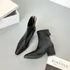 Botas Curtas de Inverno Estilo Coreano Bico Fino Salto Grosso Elásticas 6cm Salto Alto Botas Emagrecedoras Estilo Retrô Tecido Elástico Preto Botas de Cano Curto