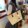 Bolso Versátil de Gran Capacidad para Mujer Otoño e Invierno 2026 Nuevo Bolso de Hombro Casual para Compras Bolso Tote de Moda para Viajes Diarios Este Año