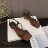 Sandalias de Moda Retro para Mujer 2026 Verano Nuevas Versátiles Cuña Punta Cuadrada Punta Abierta Correa Única Hebilla Elegantes Zapatos Romanos