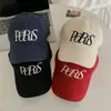 Gorra de Béisbol Bordada con Letras Nueva 2026 para Mujer, Morado, Primavera y Verano, Protector Solar Simple, Transpirable, Circunferencia de Cabeza Grande, Morado de Moda