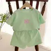 Ropa Estilo Coreano para Bebés y Niños Pequeños Conjunto Casual de Algodón Puro Color Caramelo Camiseta de Manga Corta con Letra y Cara Sonriente Pantalones Cortos Conjunto de Dos Piezas