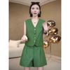 Traje Verde Casual da Moda para Mulheres 2025 Verão Novo Elegante Emagrecedor Juvenil Conjunto de Duas Peças com Colete e Shorts