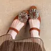 Sandálias Quadradas de Couro Macio Marrom Estilo Retrô para Mulheres, Novo Estilo Verão 2026, Sandálias Elegantes Respiráveis de Encaixe Moda