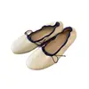 Versión de Piel de Vaca Lazo Suela Suave Planas Poco Profundas Zapatos de Ballet Mujer Piel Genuina Primavera y Otoño Nuevo Estilo Zapatos de Rollo de Huevo