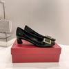 Sapatos Baixos com Fivela Quadrada, Saltos Bloco, Novo Estilo High-End Primavera e Outono 2026, Saltos Finos, Bico Quadrado, Sapatos Femininos Estilo Francês