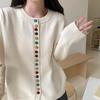 Design Estilo College Coreano Botão Colorido Gola Redonda Suéter Top Doce Redutor de Idade Top de Tricô