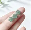 Jadeíta Azul Agua Grado A Pétalo Pequeño Pasador Hecho a Mano Accesorios Flor de Ciruelo Colgante Pequeño DIY Jade Flor de Cinco Pétalos Venta al por Mayor
