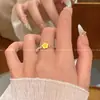 Anel de Pérola Flor Margarida para Mulheres 2026 Novo Design de Nicho Anel para Dedo Indicador Exquisito Leve Luxo Anel de Alta Qualidade