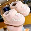 Sapatos de bebê inverno mais veludo grosso sapatos de bebê para iniciantes 1-2 anos sapatos de bebê sola macia antiderrapante