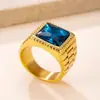 Anillo Retro de Acero Inoxidable Europeo y Americano Estilo Palacio para Hombres Correa Fundida Anillo Cuadrado de Zirconita Joyería de Acero de Titanio
