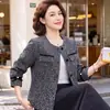Conjunto de Mamá Estilo Pequeño Chanel Otoño Chaqueta de Cuello Redondo Elegante Chaqueta Corta Top Nuevas Llegadas 2026 Cárdigan para Mujeres de Mediana Edad y Mayores