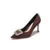 9169C-231 Ante hebilla cuadrada con pedrería suela roja poco profunda elegante para el trabajo banquete vestido de noche zapatos de mujer