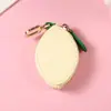 Bolsa para monedas de cuero PU transfronteriza, nueva mini billetera con patrón de lichi y fruta, lindo accesorio de bolsa para auriculares con oreja colgante para mujer