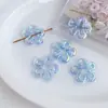 Flor de Cinco Pétalos Hueca Chapada en UV Color Degradado Acrílico Joyería DIY Agujero Vertical Cuentas Materiales para Bolígrafos